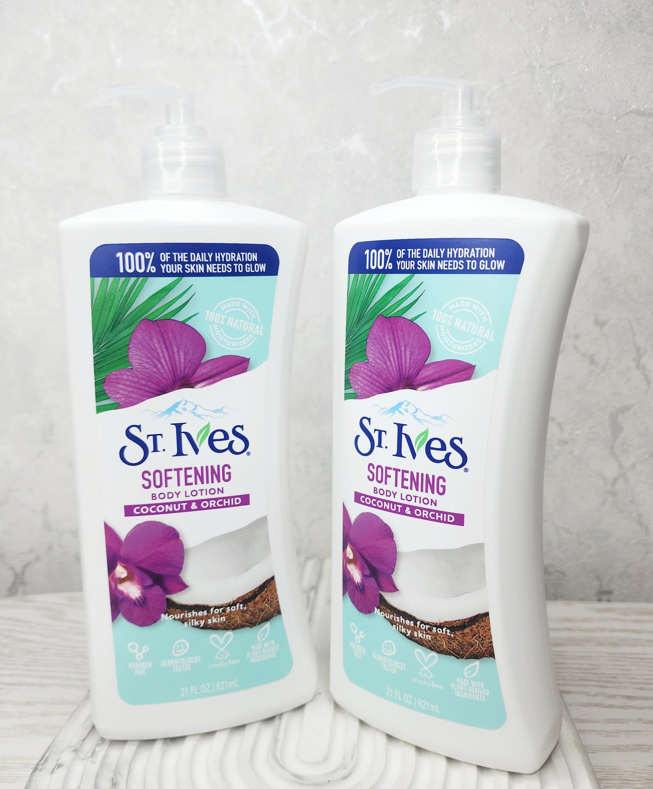 لوسیون بدن نارگیل و گل ارکیده سینت ایوز St Ives Softening Coconut and Orchid حجم 621 میلی لیتر
