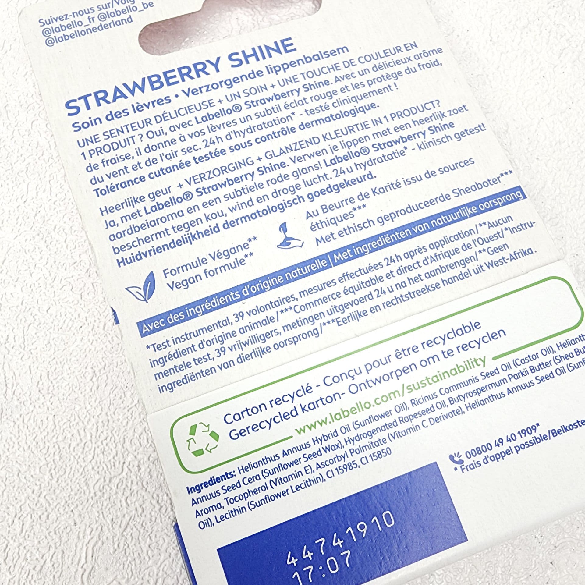 بالم لب توت فرنگی لبلو Labello مدل Strawberry Shine مرطوب کننده و نرم کننده لب — تصویر ۹