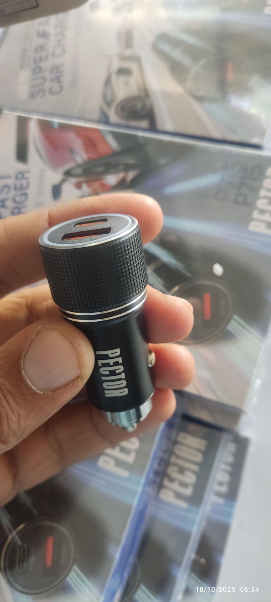 شارژر فندکی سوپر فست شارژ PECTOR P715 — تصویر ۵
