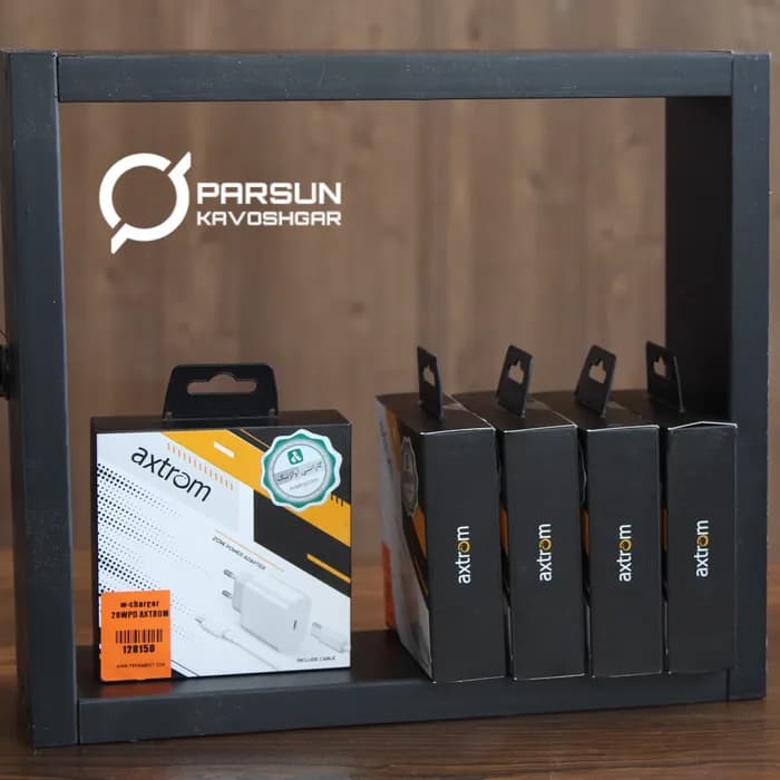 شارژر دیواری اکستروم مدل AWC20WPD با کابل تبدیل لایتنینگ — تصویر ۱۲