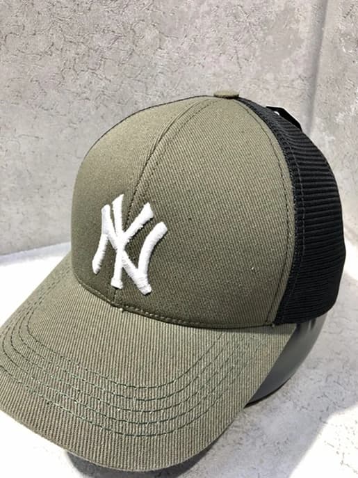 کلاه بیسبالی پشت توری مستر کوالیتی طرح NY زیتونی — تصویر ۷