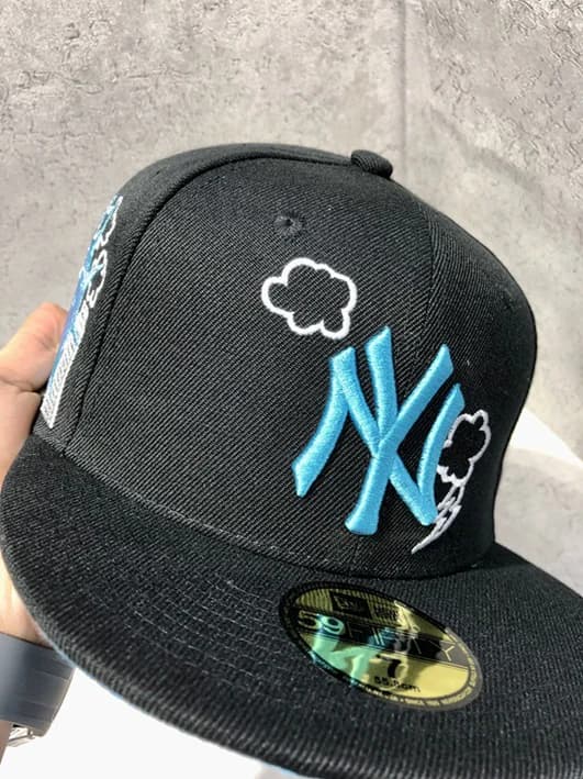 کلاه کپ برند New Era فیت بک سایز 7 طرح NY مجسمه آزادی مشکی — تصویر ۱۱