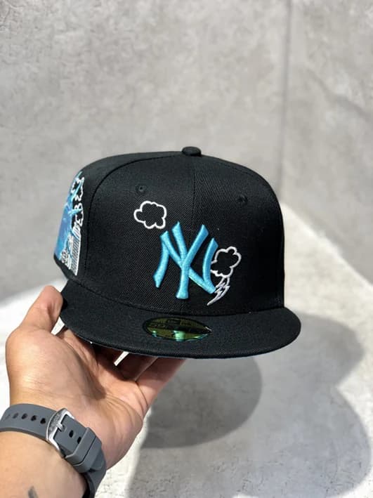 کلاه کپ برند New Era فیت بک سایز 7 طرح NY مجسمه آزادی مشکی