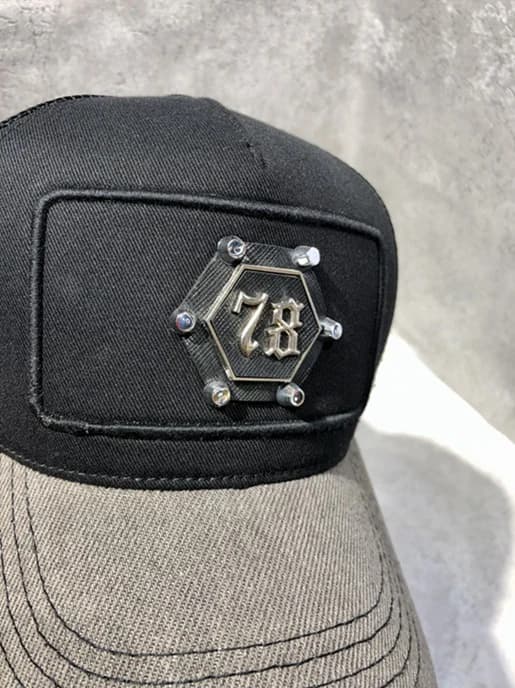 کلاه بیسبالی پشت توری مستر کوالیتی طرح Philipp Plein 78 — تصویر ۱۱
