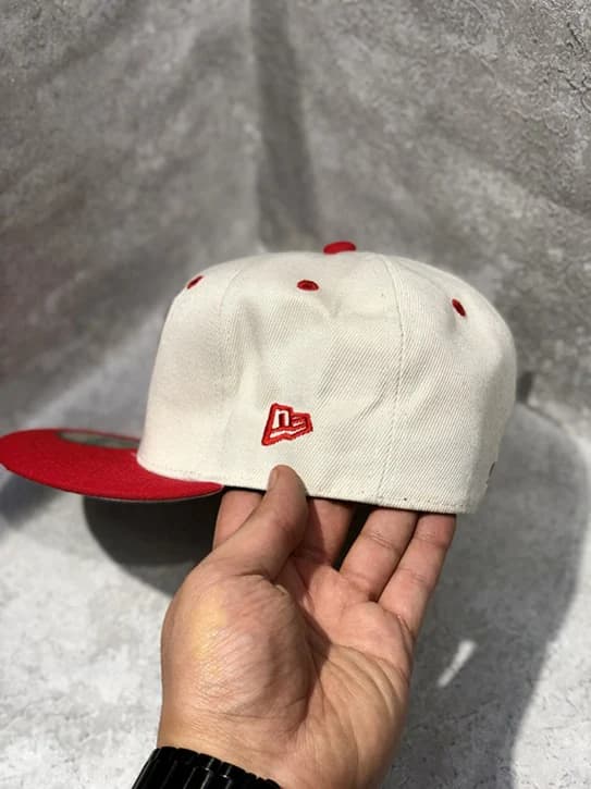 کلاه کپ برند New Era فیت بک سایز 1/4 7 طرح فیلادلفیا — تصویر ۴
