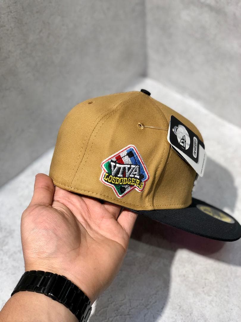 کلاه کپ برند New Era فیت بک سایز 1/4 7 طرح LA کرم موکا — تصویر ۴
