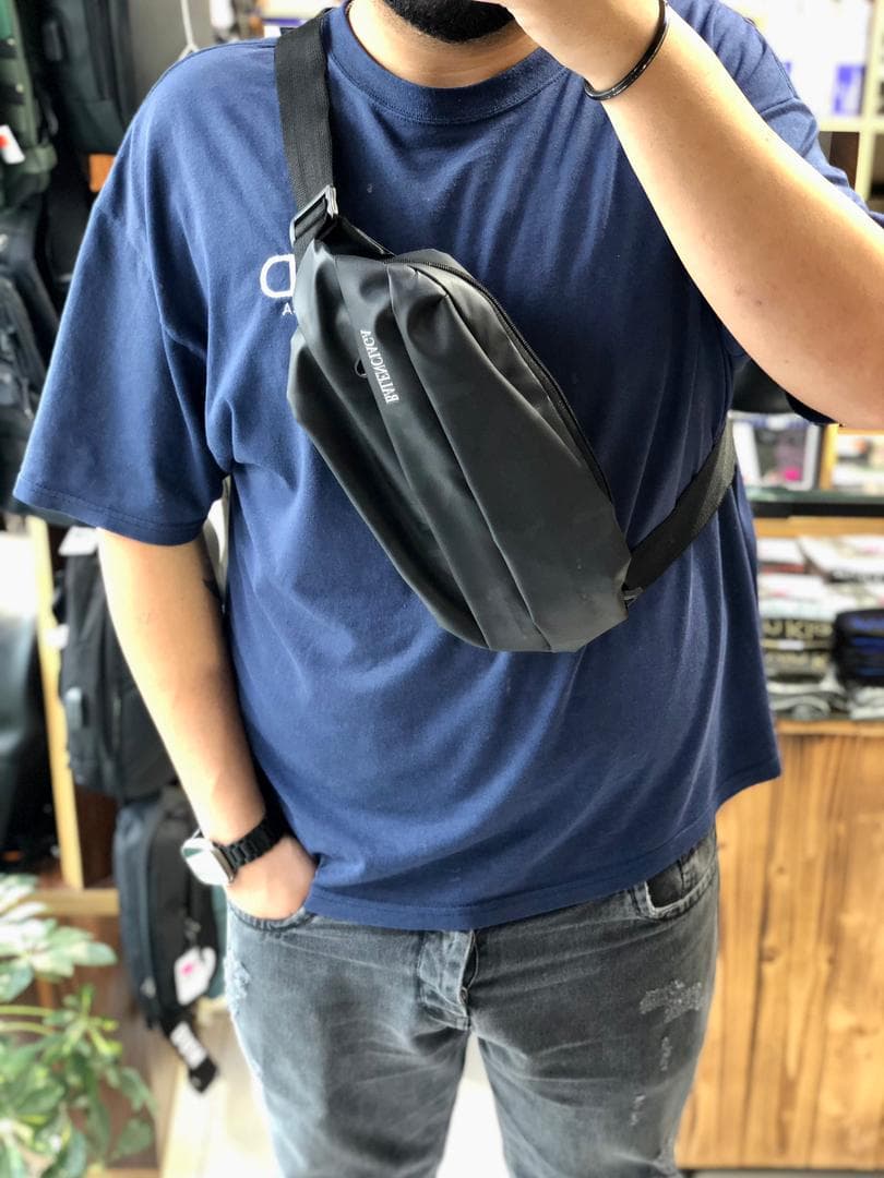 بادی بگ پارچه اسکین طرح Balenciaga چریکی مشکی — تصویر ۳