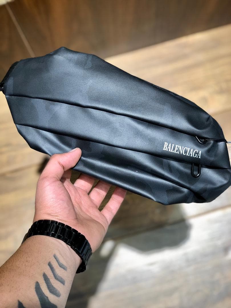 بادی بگ پارچه اسکین طرح Balenciaga چریکی مشکی — تصویر ۵