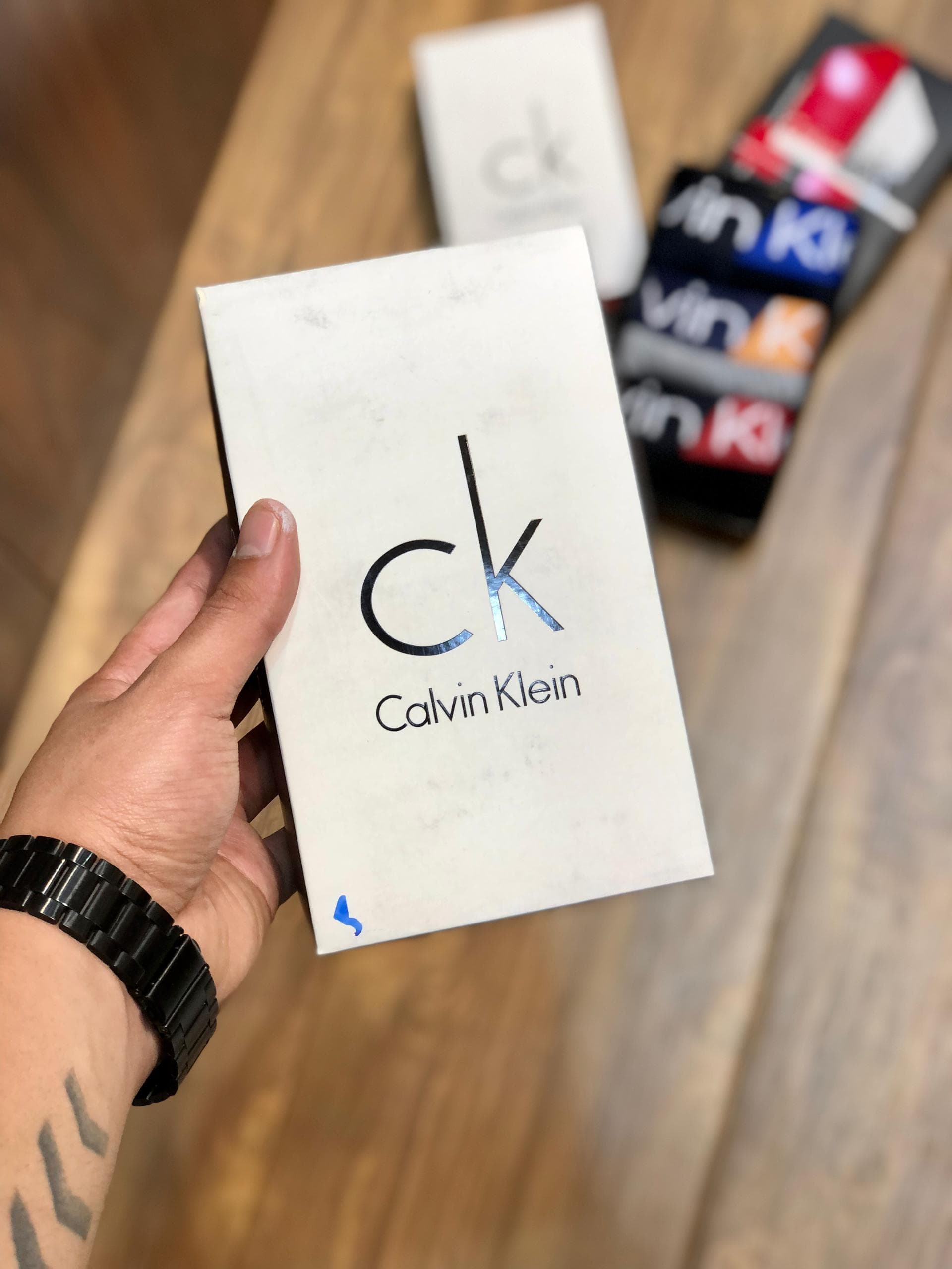 شورت مردانه برند Calvin Klein طرح کش پهن — تصویر ۱۱