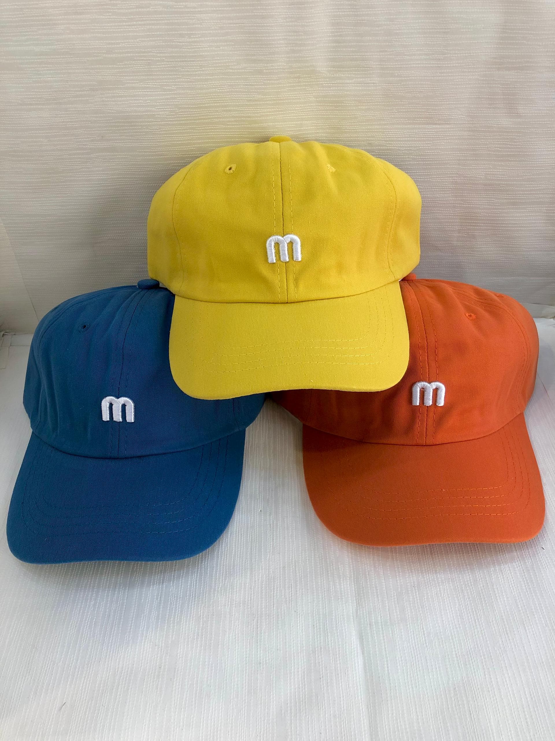 کلاه بیسبالی طرح M — تصویر ۵