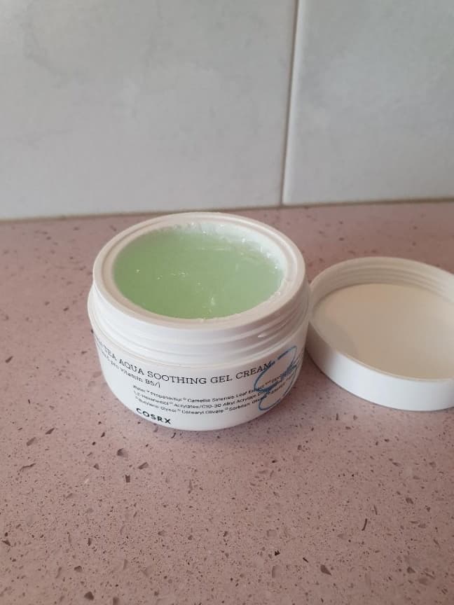 ژل کرم آبرسان و تسکین دهنده چای سبز کوزارکس COSRX Green Tea Aqua Soothing Gel Cream ۵۰ml — تصویر ۸