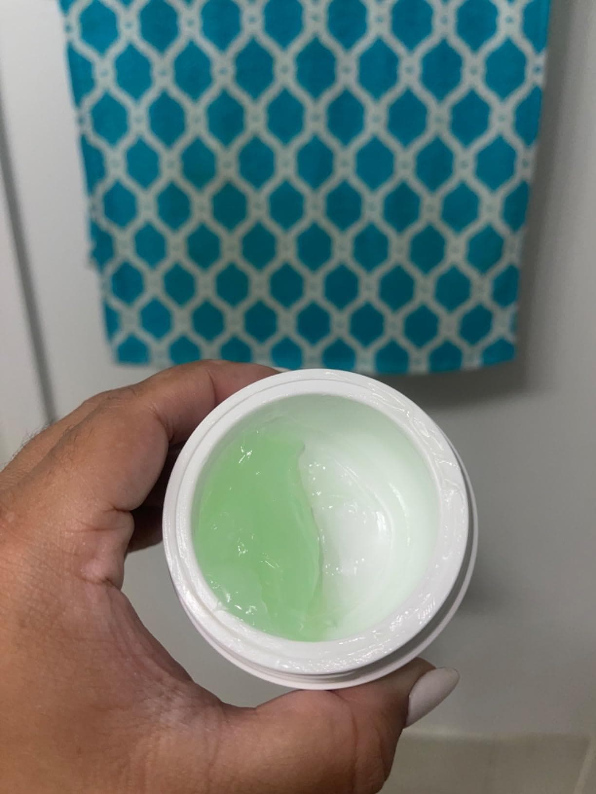 ژل کرم آبرسان و تسکین دهنده چای سبز کوزارکس COSRX Green Tea Aqua Soothing Gel Cream ۵۰ml — تصویر ۹