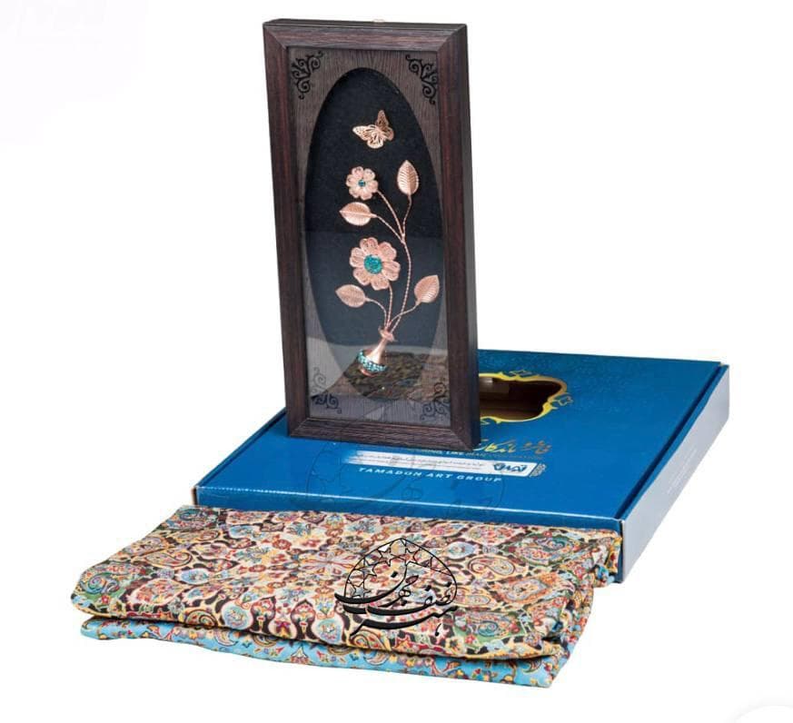 قاب گل فیروزه کوبی همراه با ترمه 1*1اعلا داخل جعبه بسیار زیبا