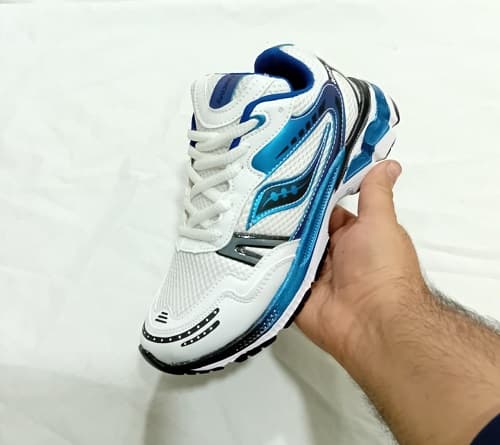 کفش ساکونی saucony