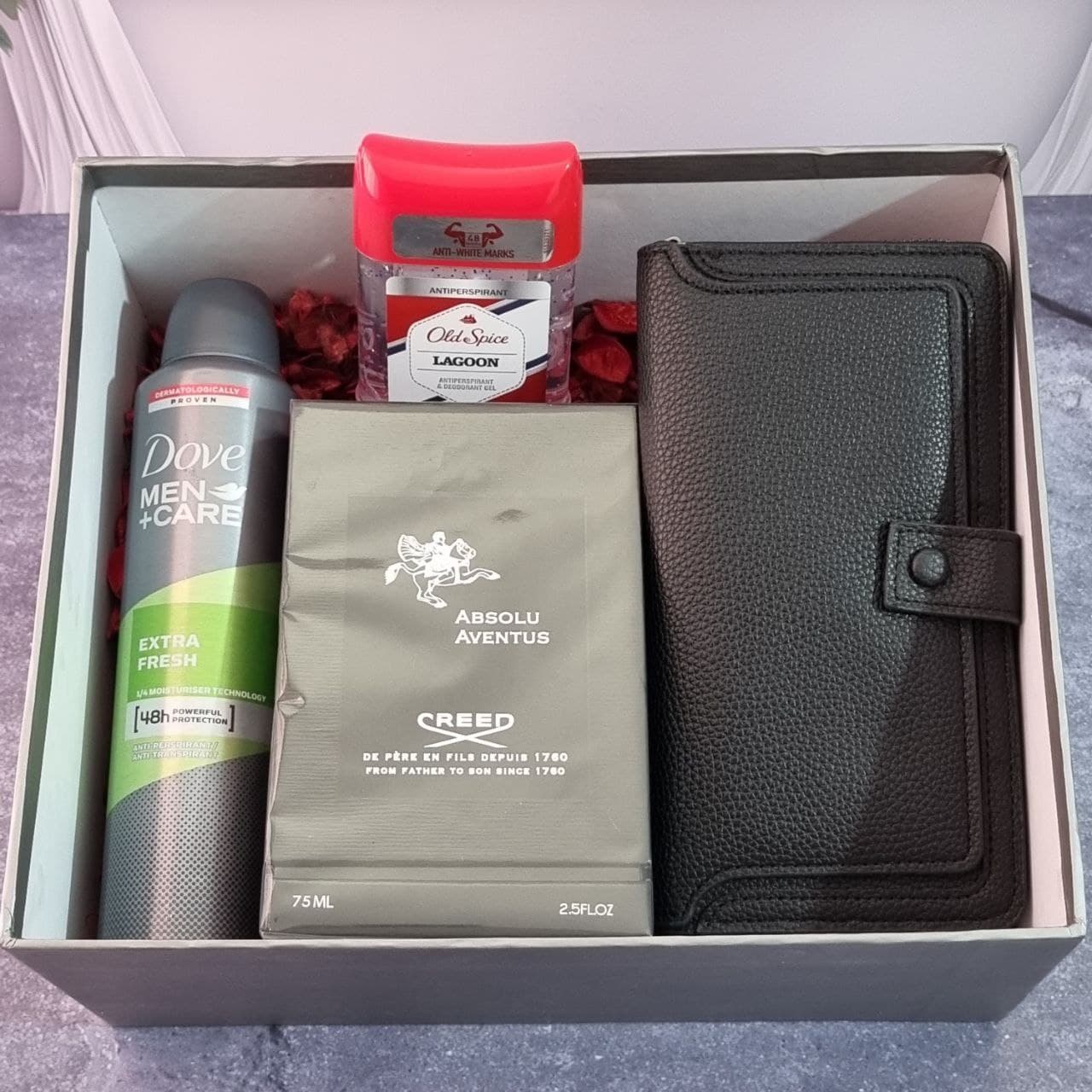 پک هدیه مردانه کد4 | عطر اونتوس ابسولو + اسپری داو + مام — تصویر ۲