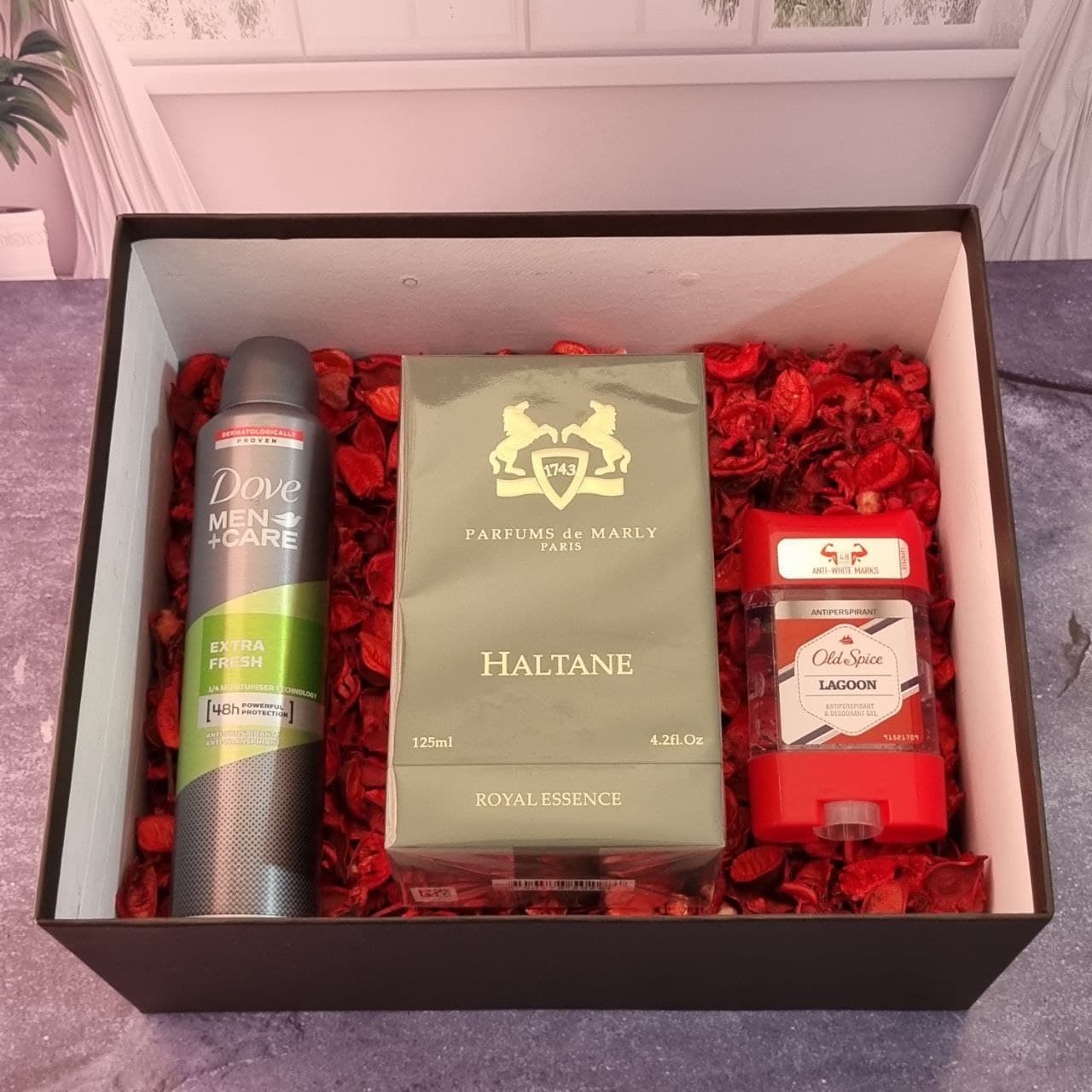 پک هدیه مردانه کد27 | عطر مارلی هالتان + اسپری داو + مام اولد اسپایس — تصویر ۹