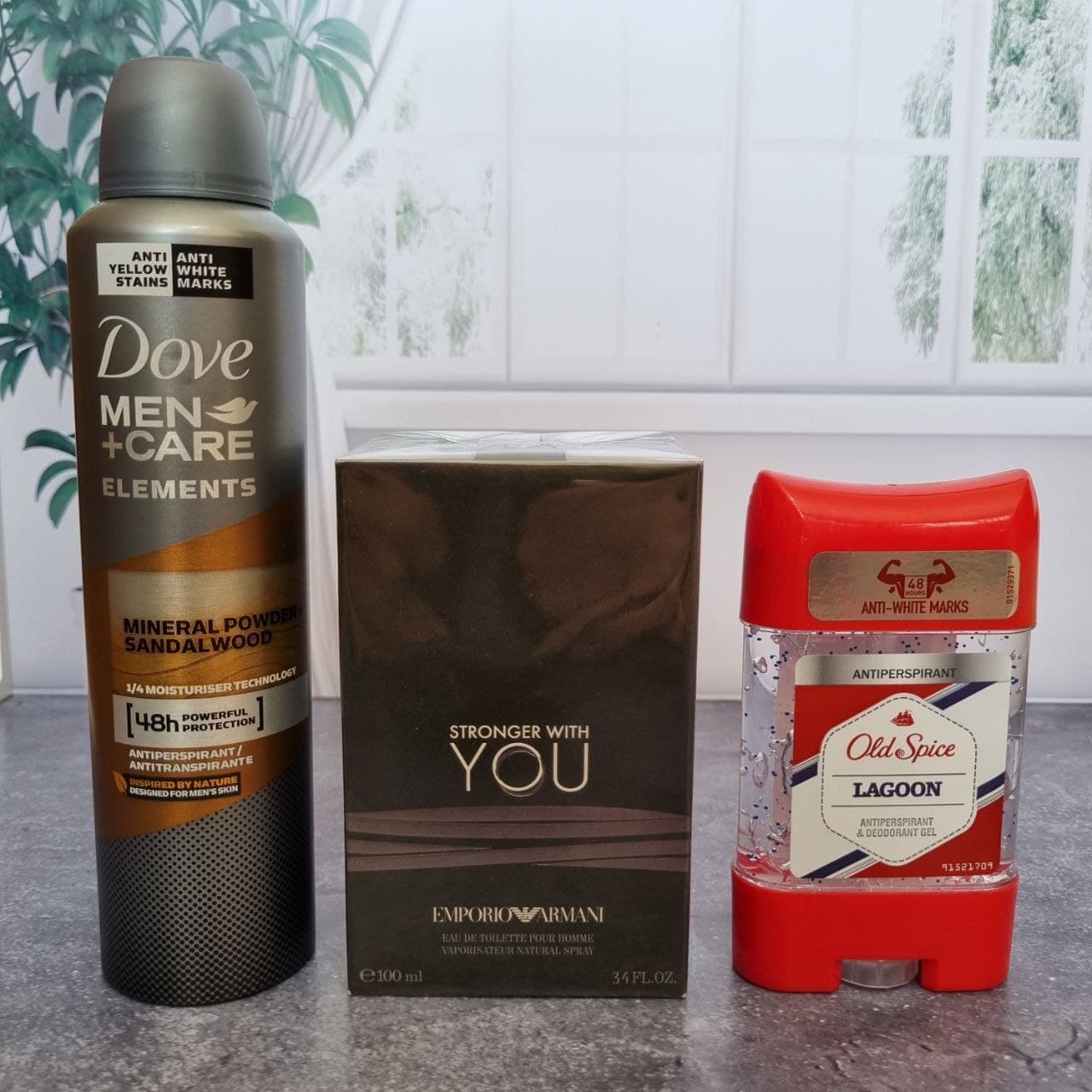 پک هدیه مردانه کد18 | عطر استرانگر ویت یو + اسپری داو + مام اولد اسپایس — تصویر ۱۲