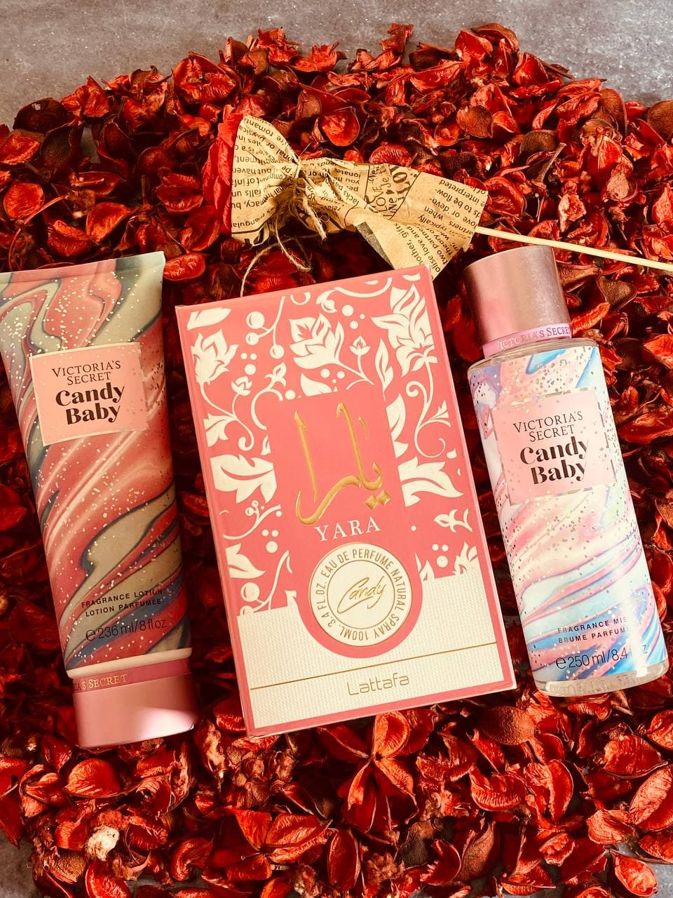 پک کادویی عطر یارا کندی + ست بادی اسپلش و لوسیون Candy Baby ویکتوریا سکرت – کد16