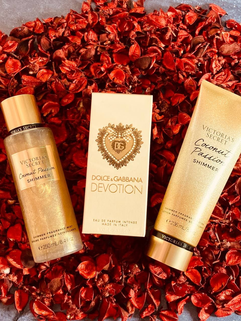 پک کادویی عطر دیووشن اینتنس + ست کوکونات پشن شیمر – کد۱۰ — تصویر ۵