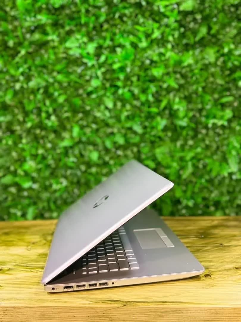 لپ‌تاپ HP Laptop 17-by2053 — تصویر ۵
