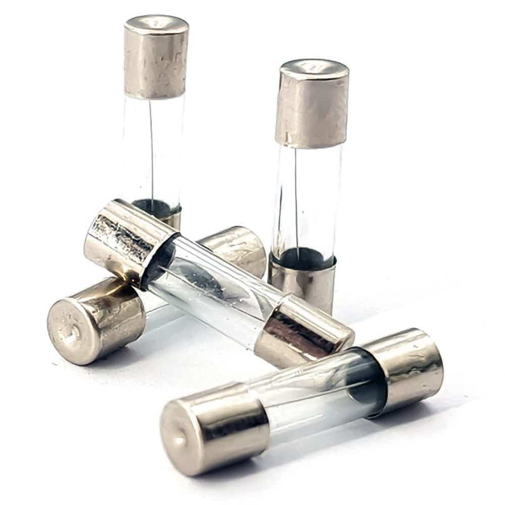 فیوز شیشه ای 15 آمپر 5×20 میلیمتر — تصویر ۳