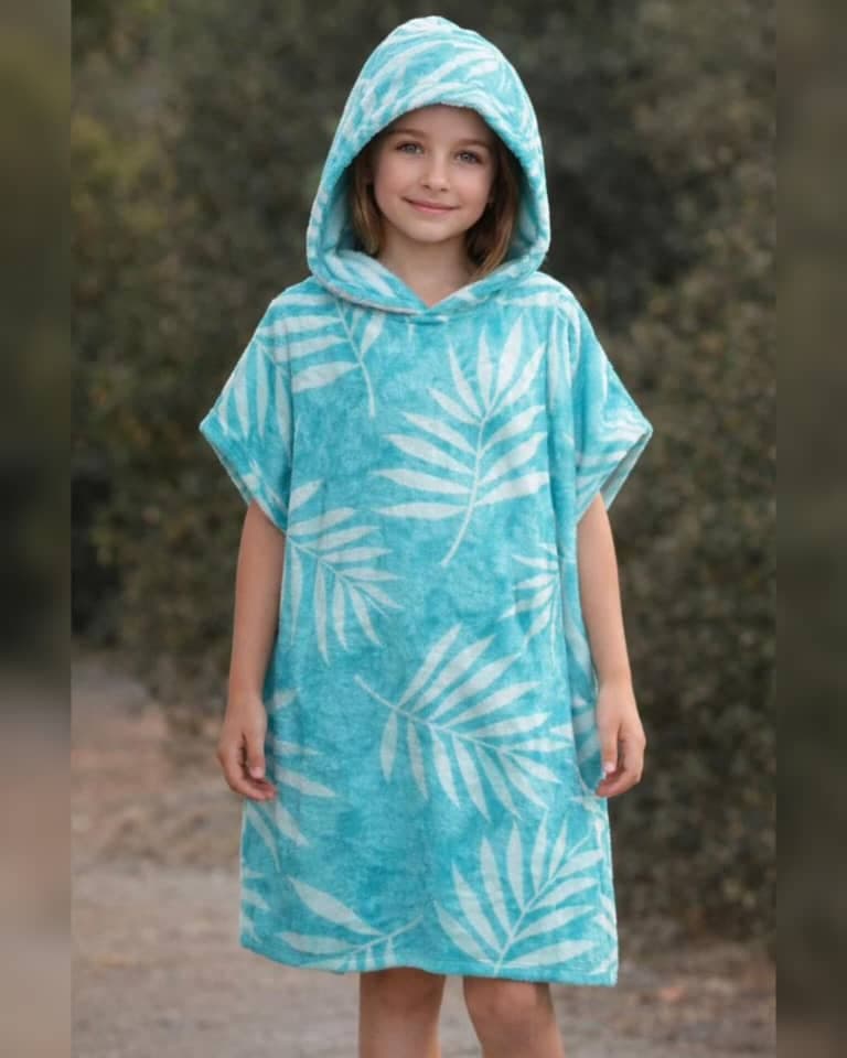 حوله تنپوش کودک و نوجوان طرح پانچو سایز 110 — تصویر ۳