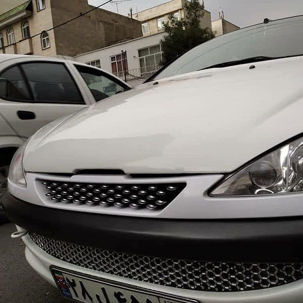 جلو پنجره اسپرت پژو 206 نگين دار — تصویر ۴