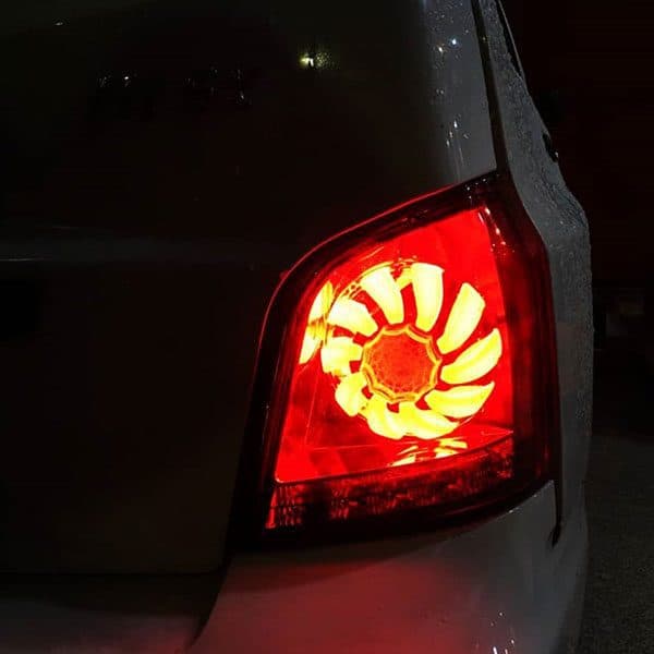 چراغ خطر اسپرت پرايد 111 طرح فراری — تصویر ۷
