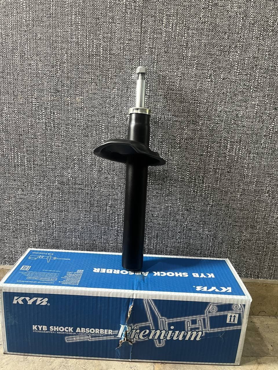 کمک فنر پژو 405 – پارس برند KYB (اسپانیا) جفت جلو (روغنی) — تصویر ۳