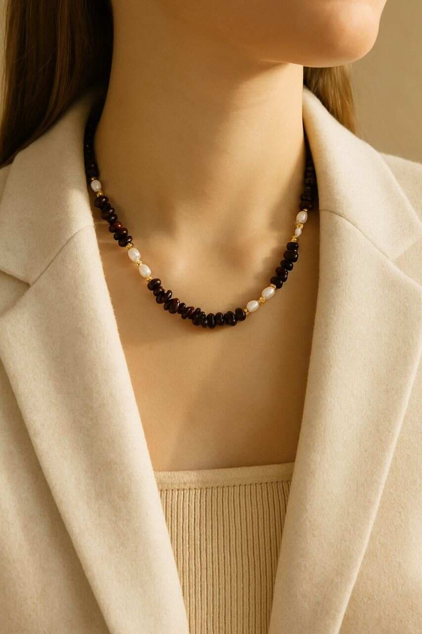 گردنبند گارنت و مروارید پرورشی — تصویر ۷