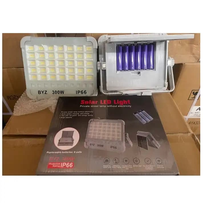 چراغ کمپینگ SOLAR مدل BYZ 300W — تصویر ۴