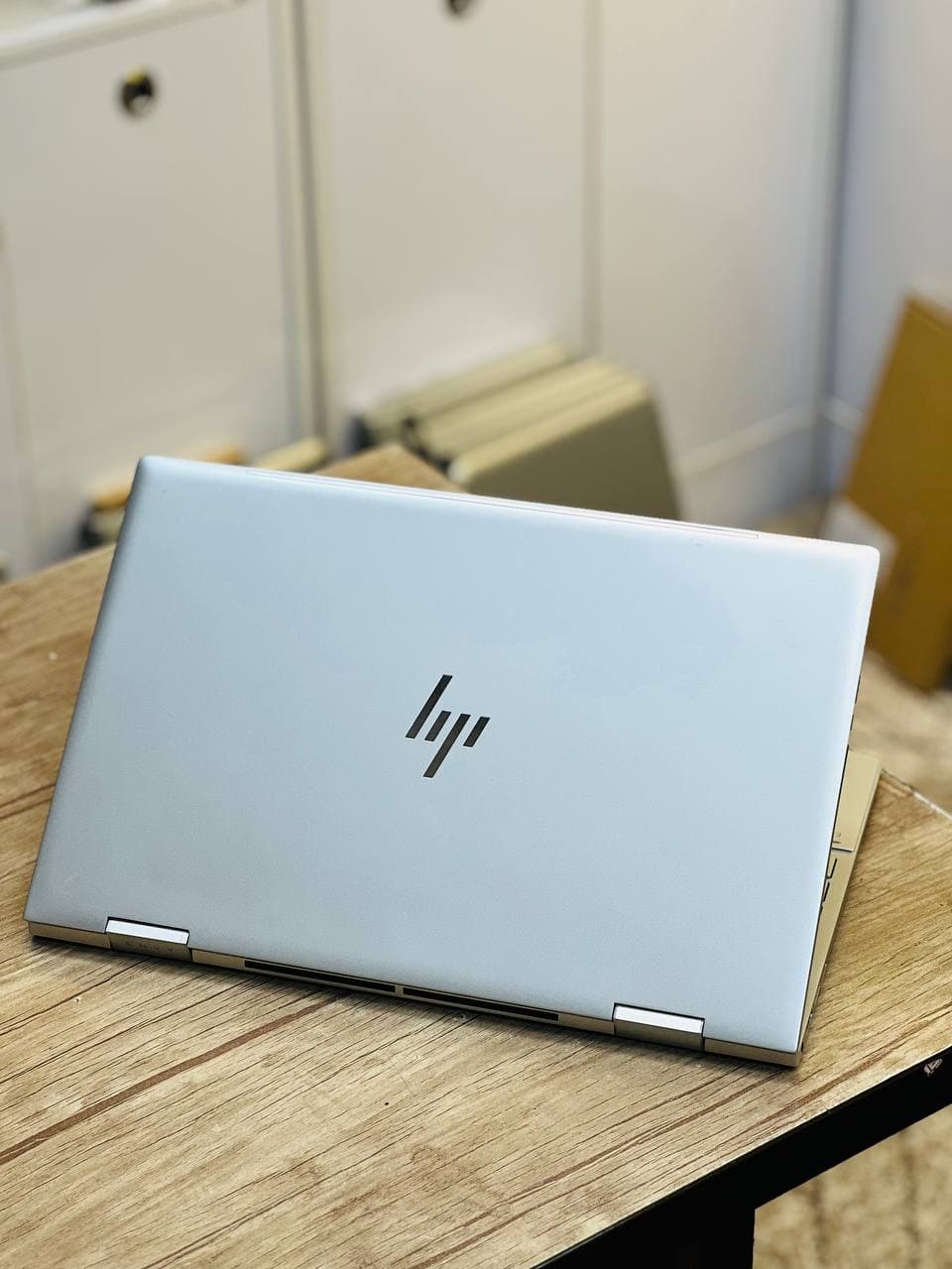 لپ تاپ HP Envy 15 i5 1235U | 16GB | 512GB SSD | Intel iris xe | 15.6 inch FHD X360 Touch — تصویر ۳