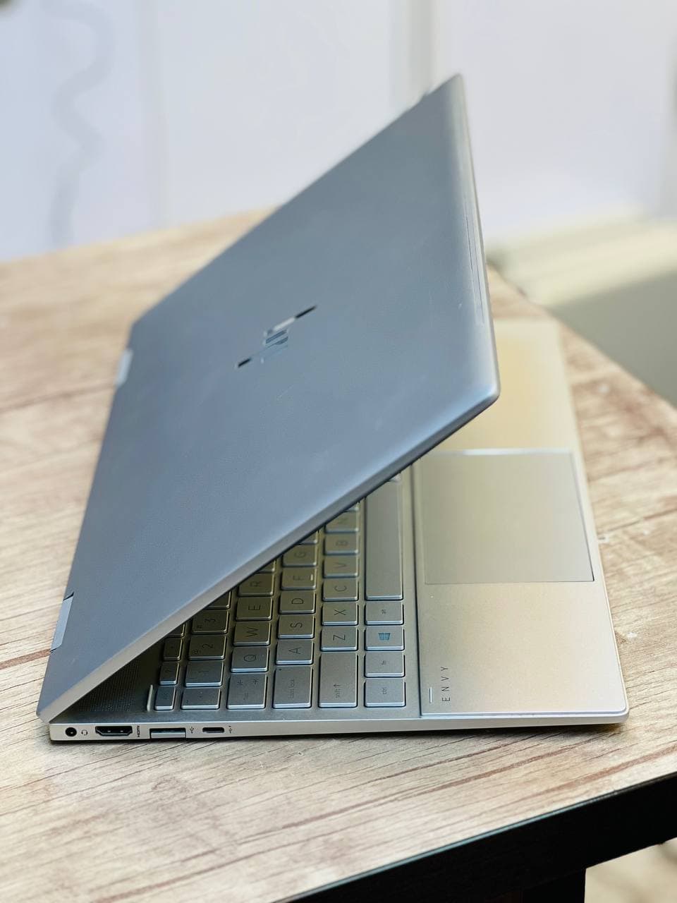 لپ تاپ HP Envy 15 i5 1235U | 16GB | 512GB SSD | Intel iris xe | 15.6 inch FHD X360 Touch — تصویر ۶