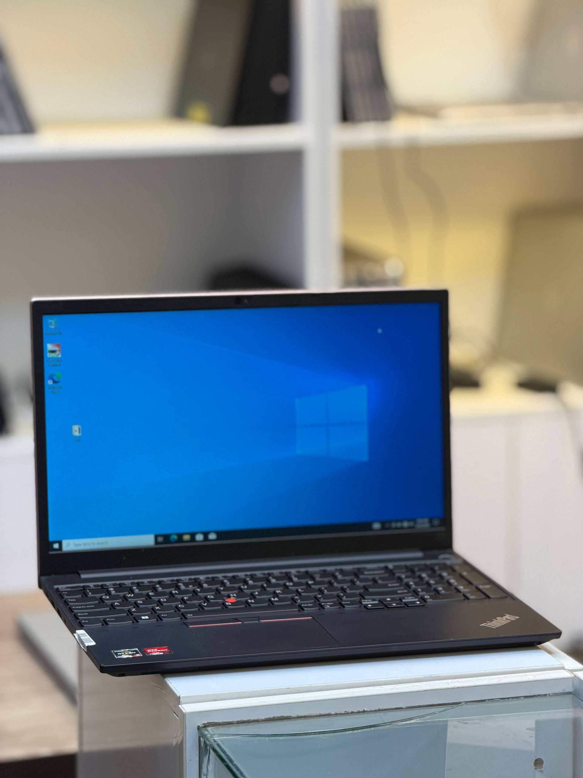 لپ تاپ Lenovo Thinkpad E15 Ryzen 5 5500U | 16GB | 256GB SSD | AMD Vega 1GB | 15.6 inch FHD