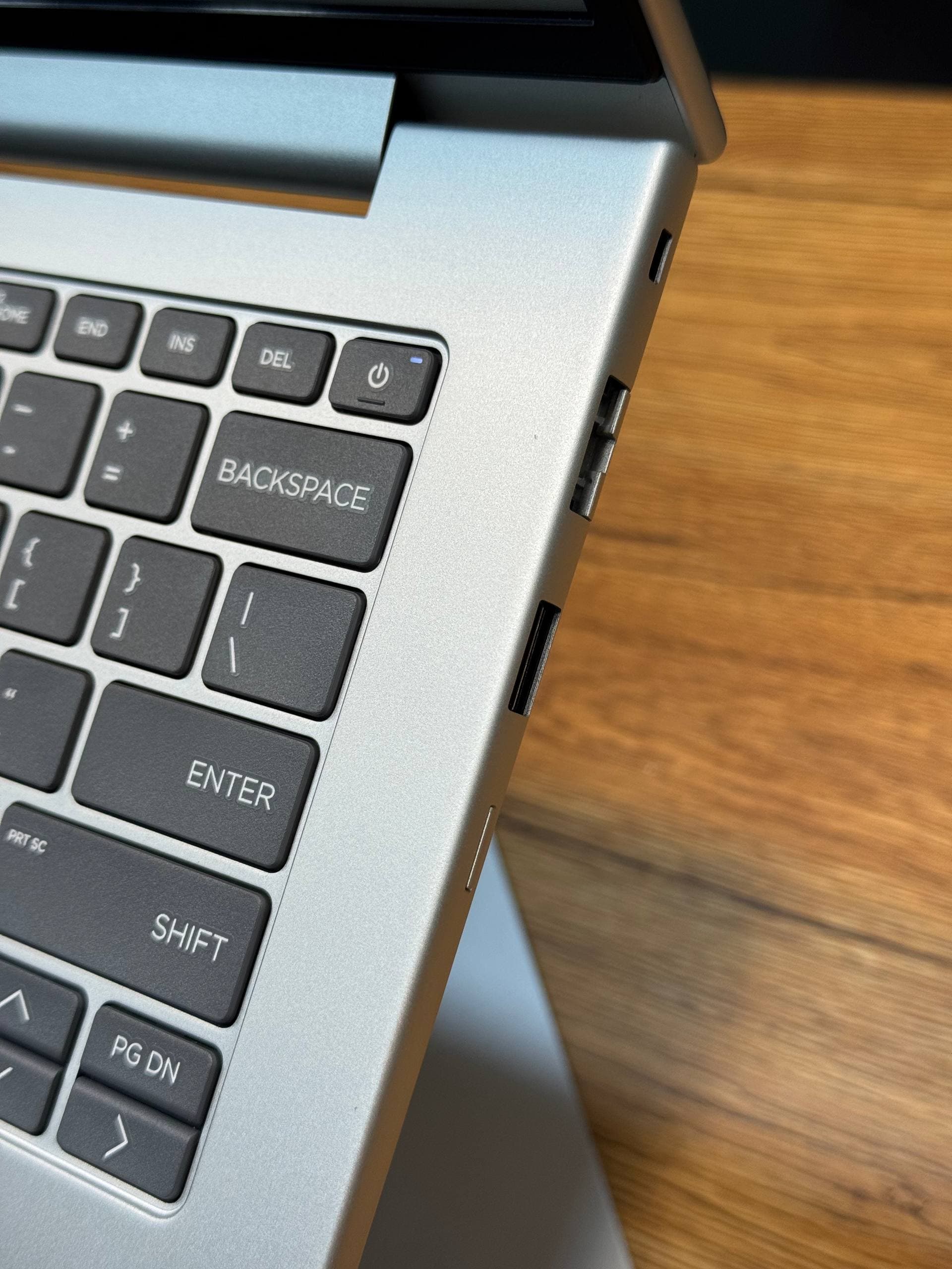 لپ تاپ HP EliteBook 6 G1A 13 Ultra5 235U | 16GB | SSD 256GB | Intel + NPU | 13.3 inch FHD — تصویر ۳