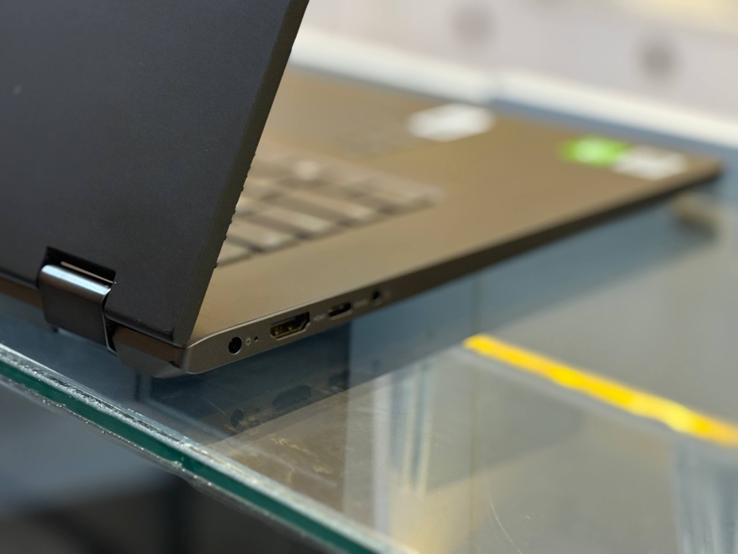 لپ تاپ Lenovo Ideapad Flex 15 i7 10510U | 16GB | 512GB SSD | MX230 2GB | 15.6 inch FHD X360 Touch — تصویر ۴