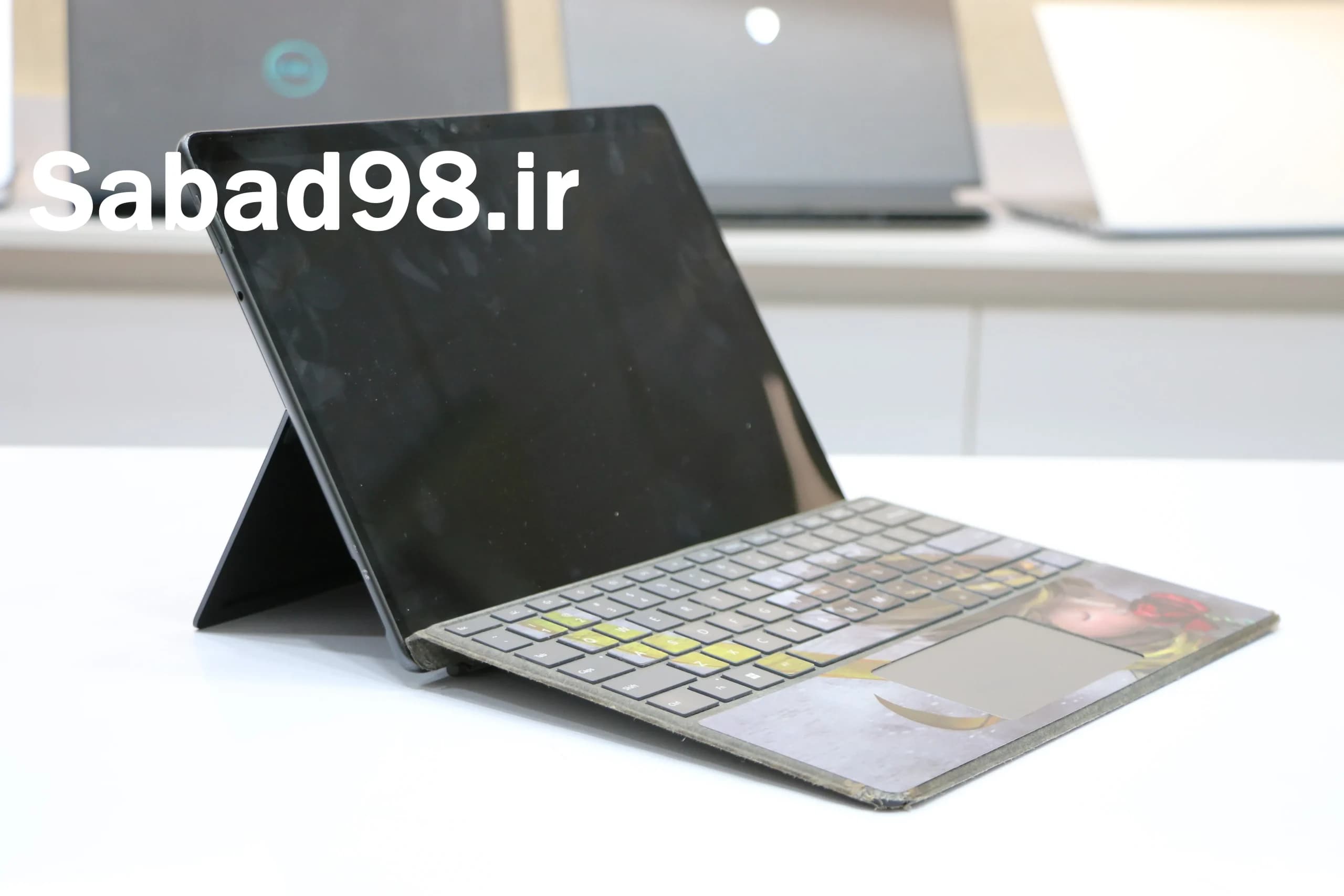 لپ تاپ Microsoft Surface Pro 8 i5 1135G7 | 8GB | SSD 512GB | Iris Xe | 12.8 inch QHD Touch (2880×1920) + Keyboard — تصویر ۴