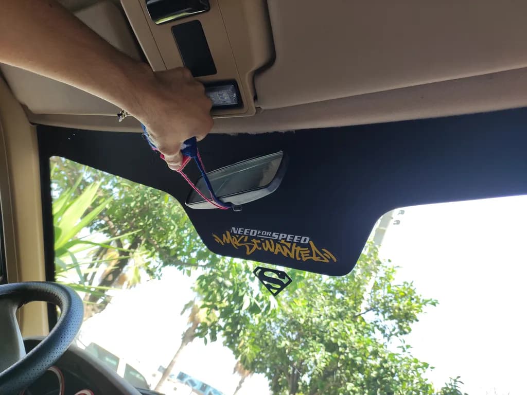 برچسب آفتابگیر پژو پارس، 405 و SLX — تصویر ۵