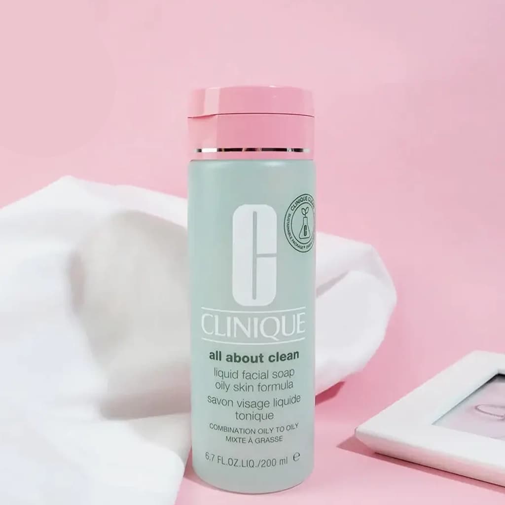 ژل شستشوی صورت کلینیک مخصوص پوست چرب و مختلط clinique all about clean — تصویر ۴