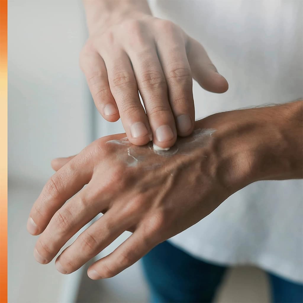 کرم بدن وازلین مردانه ۷۲ ساعته Extra Hydration حجم ۴۰۰ میل — تصویر ۷