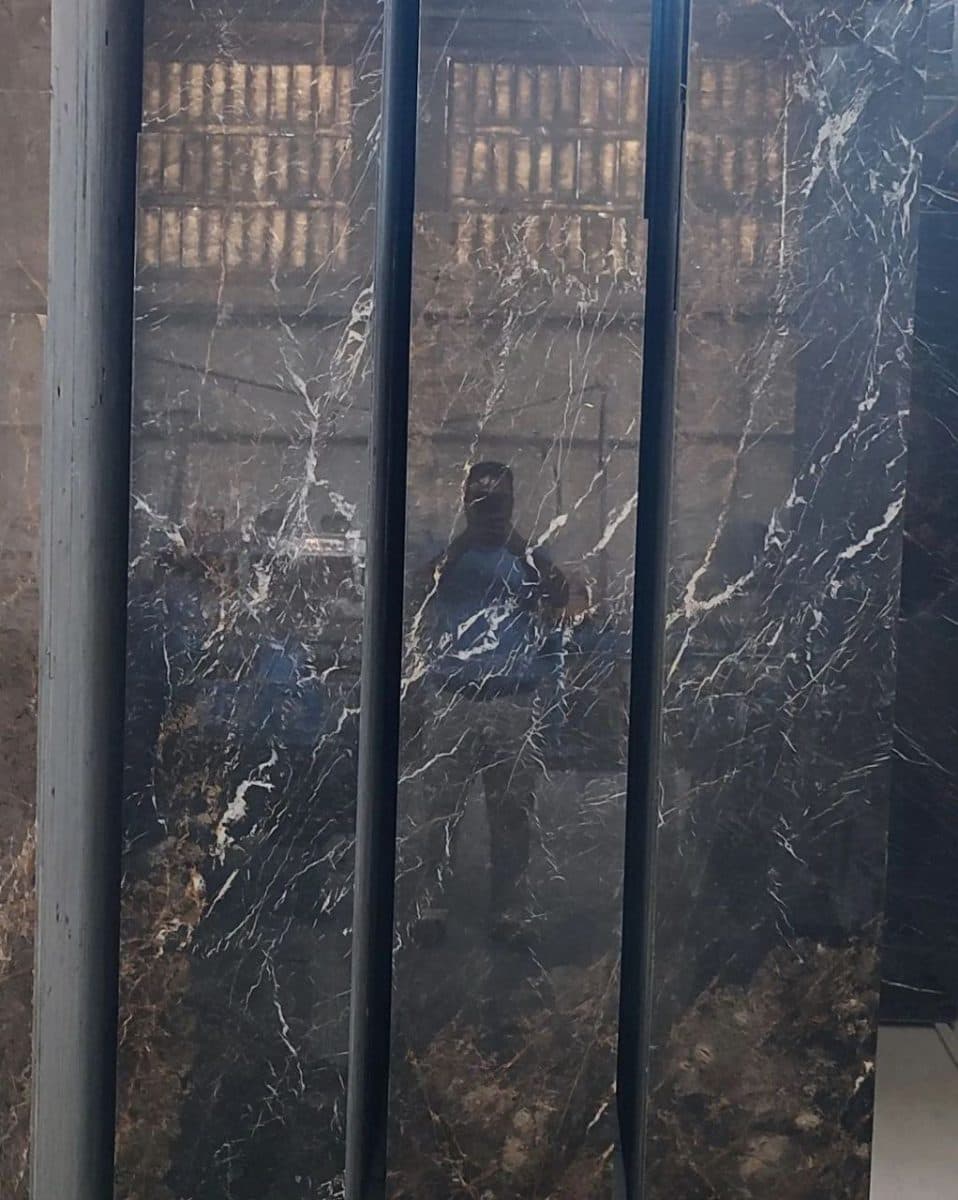 سنگ مرمریت مشکی گلدن بلک — تصویر ۳