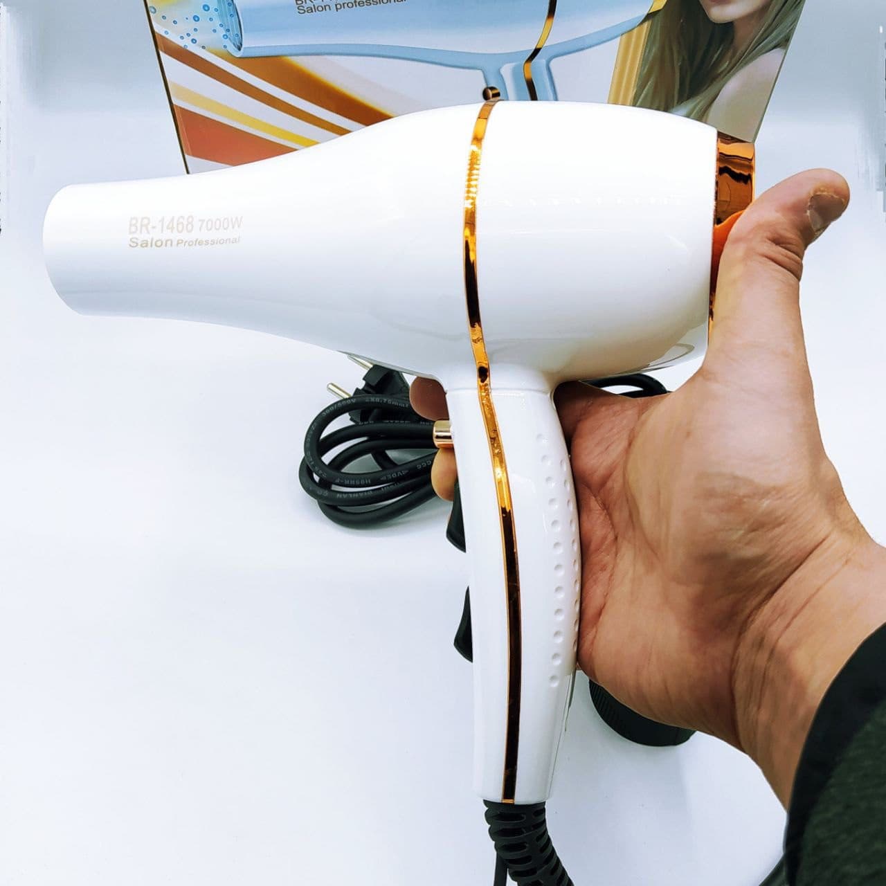 سشوار حرفه ای براون 7000 وات مدل BR-1468 — تصویر ۴