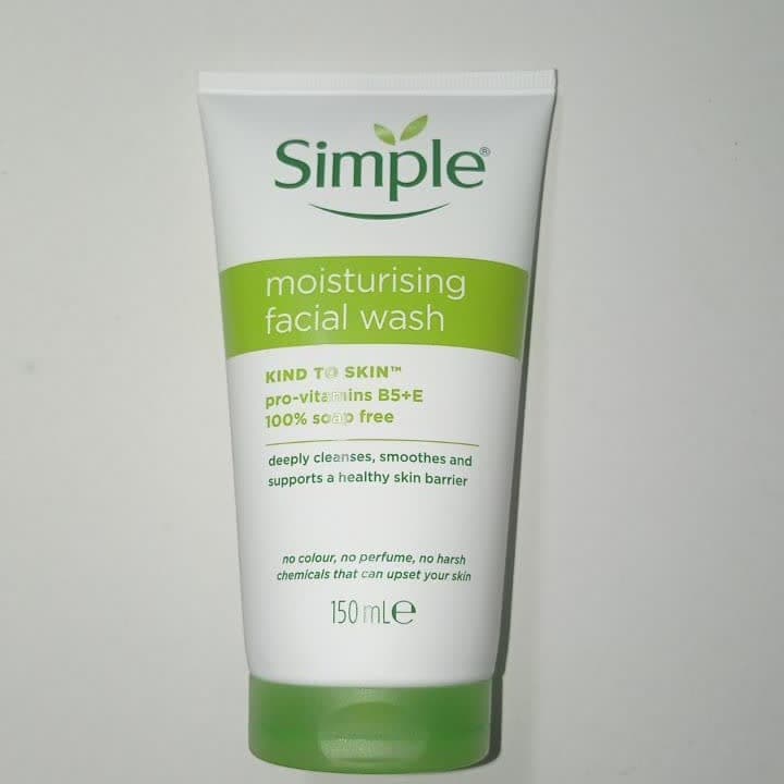 ژل شستشوی صورت Moisturising Facial سیمپل کد 1293 — تصویر ۴