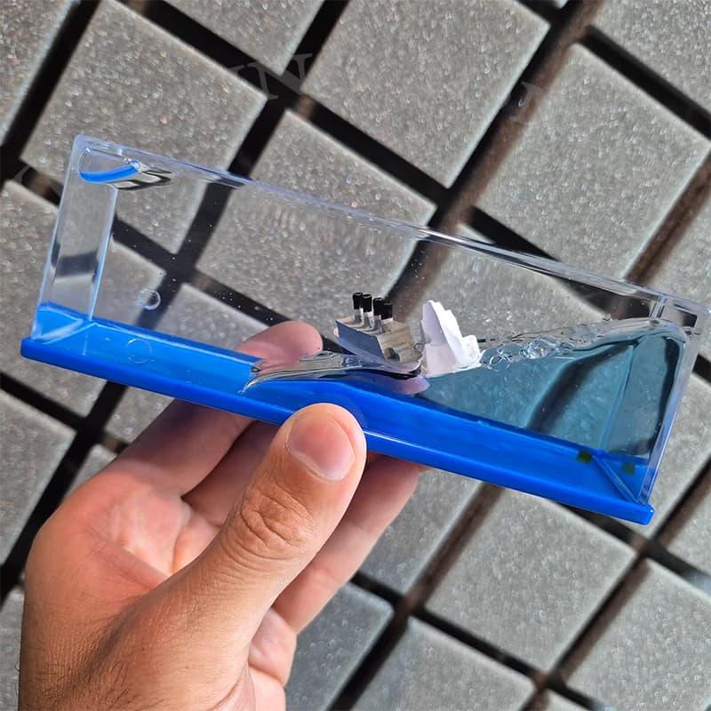 کشتی دکوراتیو معلق تایتانیک و کوه یخ Cruise Ship Fluid Drift Bottle — تصویر ۳