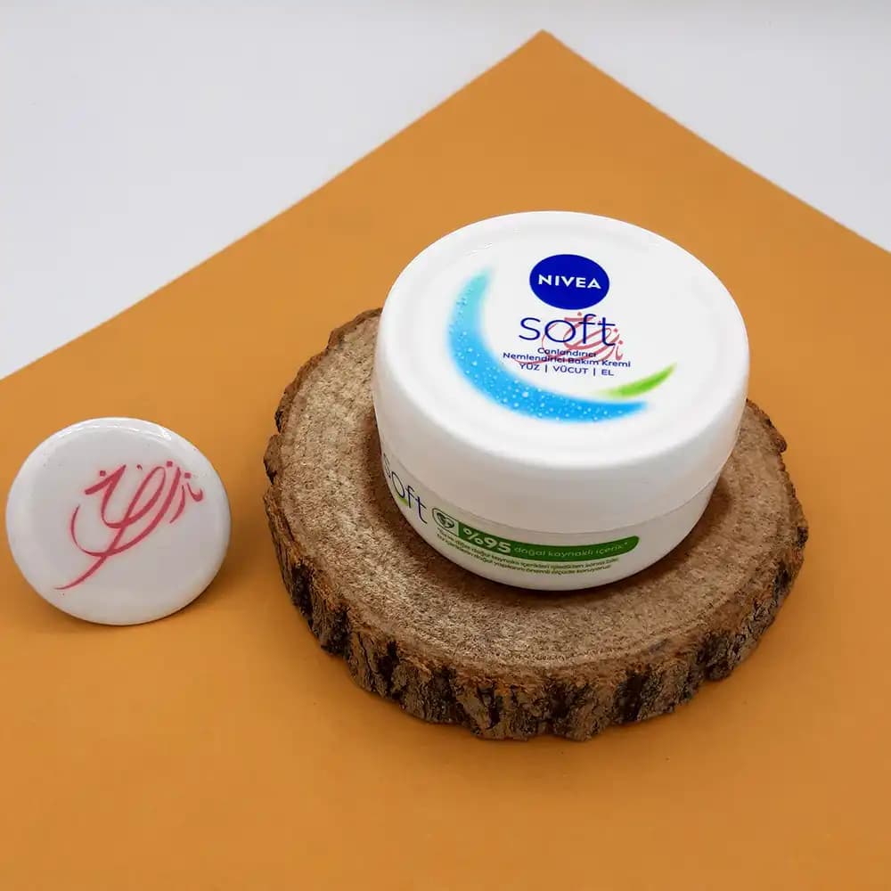 کرم مرطوب کننده نیوآ سافت (Nivea Soft) مدل کاسه ای حجم 100 میلی لیتر