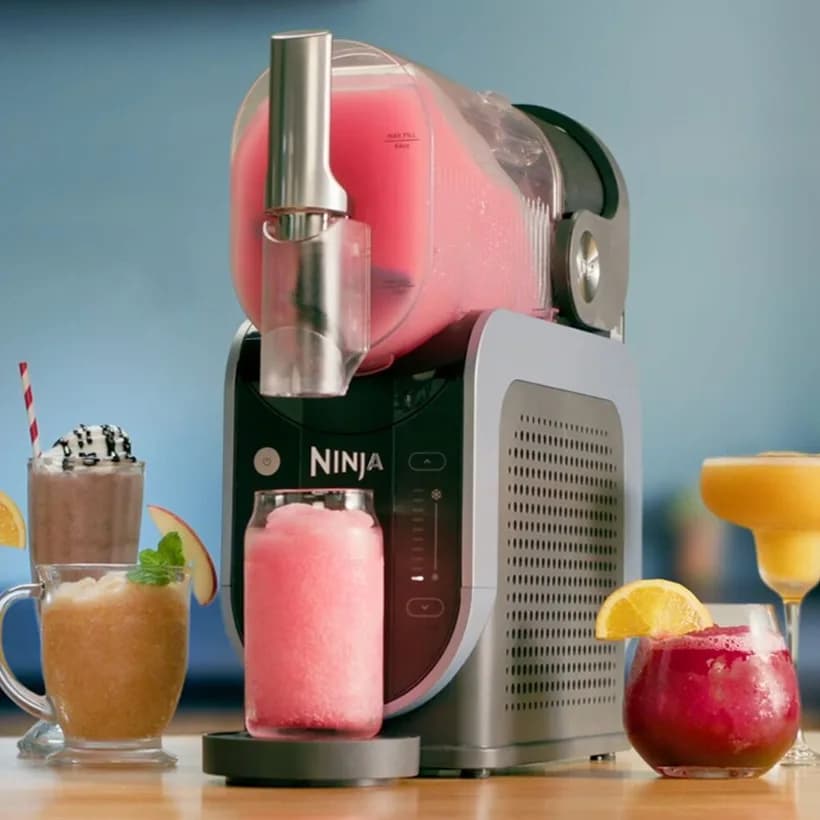 دستگاه یخ در بهشت ساز نینجا Ninja SLUSHi™ 88 oz. FS301 Professional Frozen Drink Maker — تصویر ۳