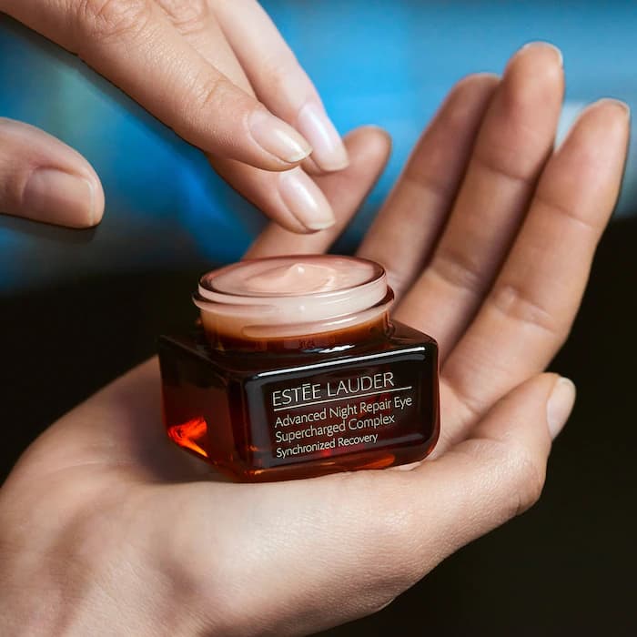 ژل کرم ترمیم کننده دور چشم شب استی لادر Advanced Night Repair Eye Supercharged Complex — تصویر ۸