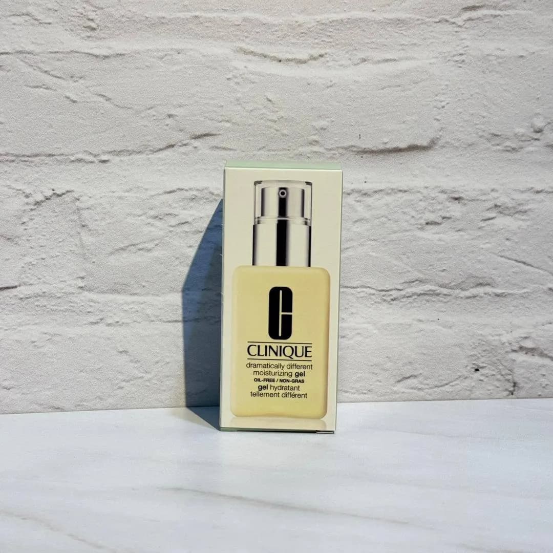 ژل مرطوب کننده و آبرسان دراماتیکالی کلینیک Clinique Dramatically Different Moisturizing Gel — تصویر ۱۱