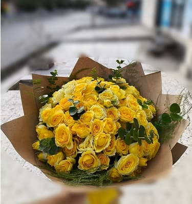 دسته گل رز زرد مینیاتوری طرح گرد_کد 0040 — تصویر ۴