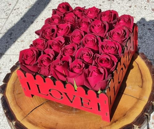 باکس رز کیفیت B طرح لاو کد 1054